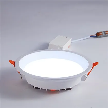 Downlight Led Deep Glare montado en superficie
